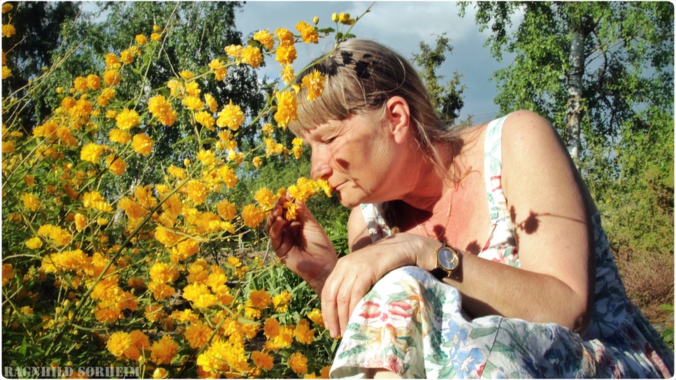 SUSANNE-AMB-FLORS-GROGUES_MARC-BLANC